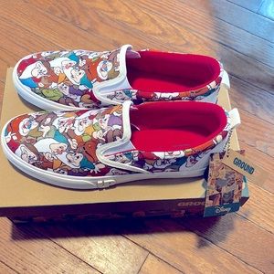 Ground Up Disney Snow White and the Seven Dwarfs Slip On Shoes - Women’s Size 8